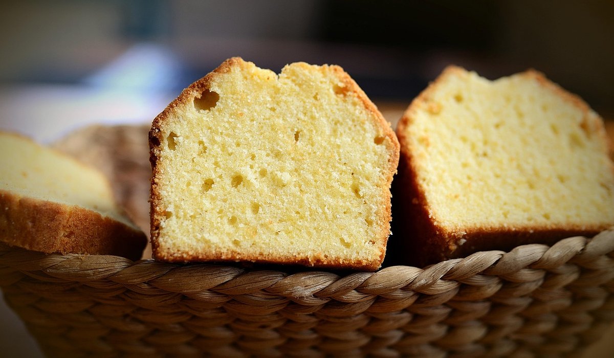 How to Create Sharp Edges on Buttercream Cakes