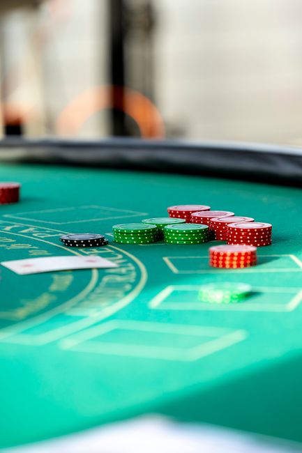 iGaming Unlocked: Slots, Poker & Smart Bets for 2025